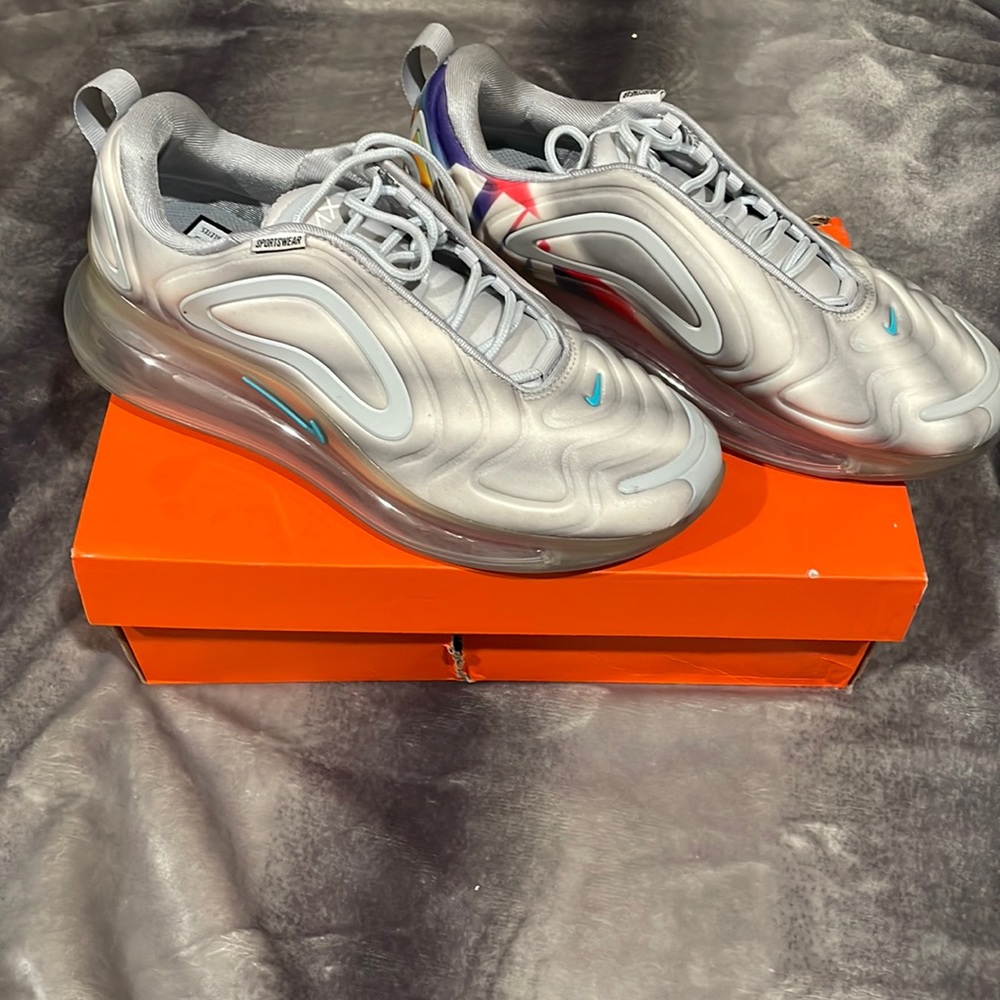 Nike air max 8.5. new never worn